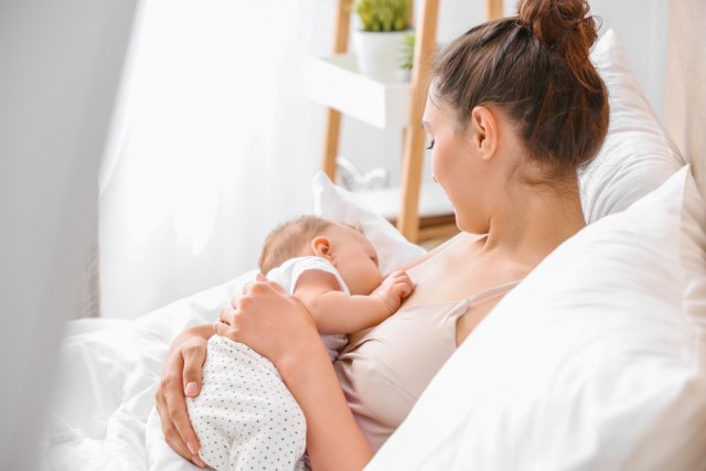 Kragujevac beleži blagi porast broja rođenih beba