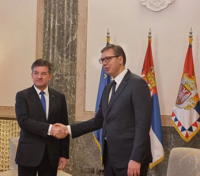Sastali se Vučić i Lajčak FOTO