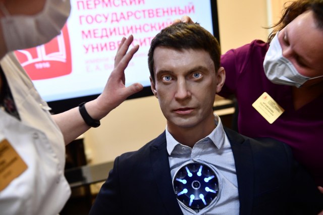 Ruska firma pravi novog robota – nude 200.000 dolara za vaše lice