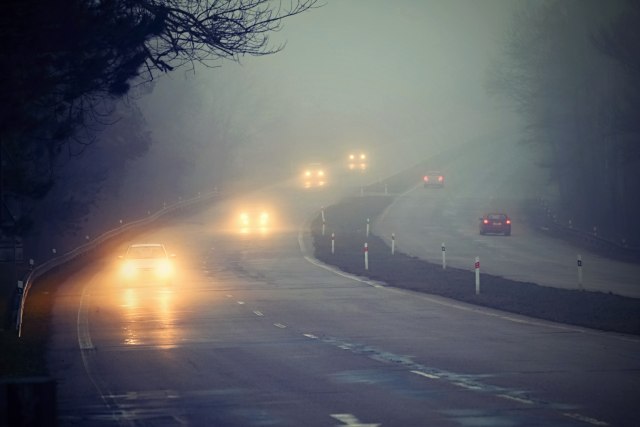 Na putevima magla, kolovozi mokri