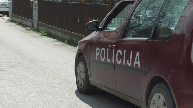 Pijan i drogiran za volanom pežoa: Policija zaustavila bahatog Beograðanina na ulicama Èaèka