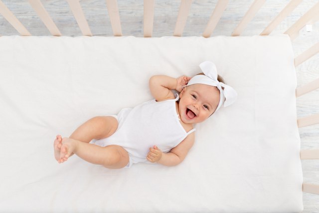Bebe razvijaju smisao za humor u prvih mesec dana života