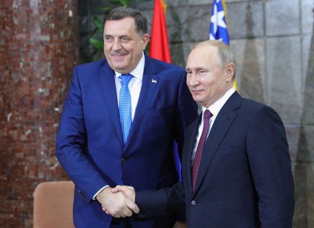 Dodik slagao da se video sa Putinom?