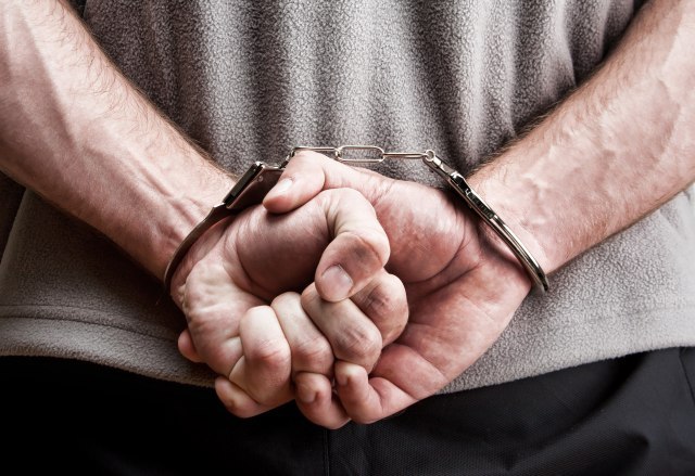 Policija Zrenjanina uhapsila mladića zbog razbojništva