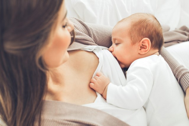 Ginekolog otkriva 5 najèešæih mitova o dojenju