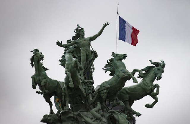 Nemiri u Parizu tokom predizbornog mitinga VIDEO