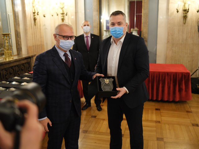 Kompaniji Mozzart priznanje od Grada Beograda za doprinos u borbi protiv koronavirusa
