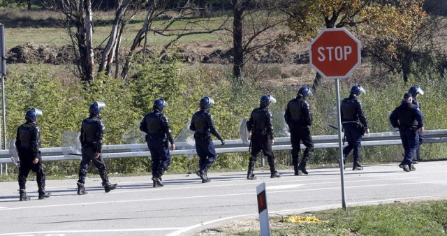 Serbs accuse Croats: 