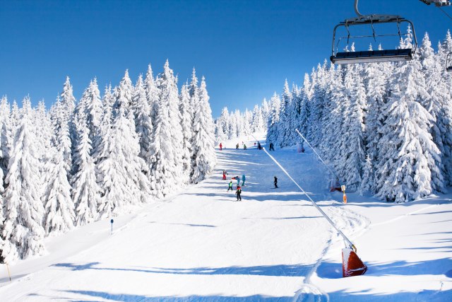 Počinje zimska sezona na Kopaoniku – prvi dan skijanja besplatan