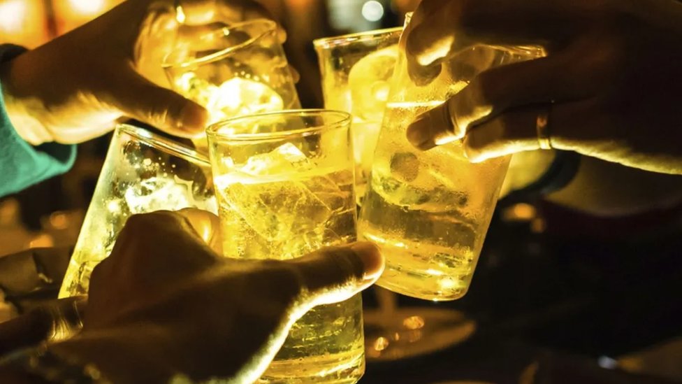 Zdravlje i alkohol: Da li je i pijuckanje alkoholnih piæa zapravo loše po vas