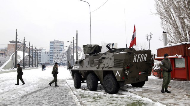 Vojska ostaje na Kosovu; 
