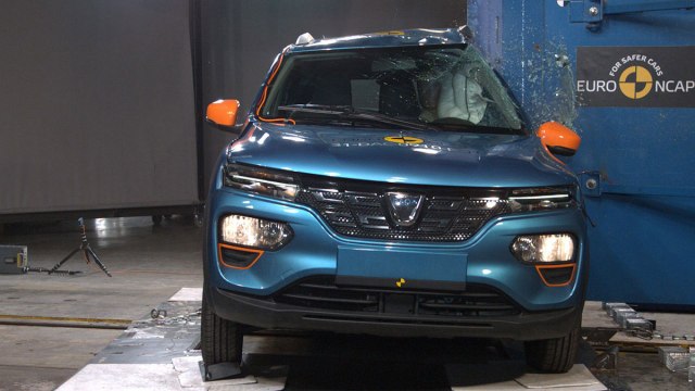Nula i kec: Elektrièna Dacia i Renault Zoe potpuno razoèarali na EuroNCAP testu VIDEO