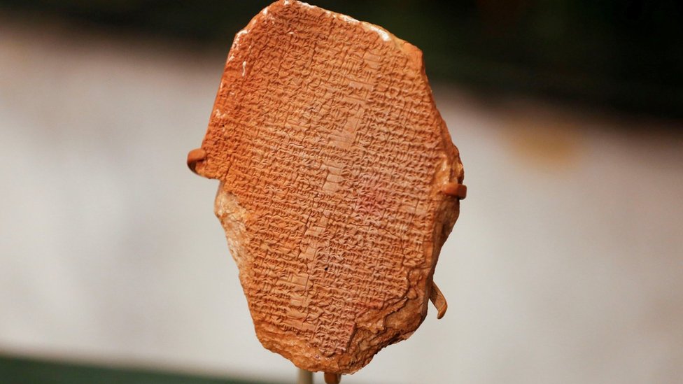 Arheologija i Ep o Gilgamešu: Drevni ukradeni predmet konaèno vraæen i izložen u Iraku