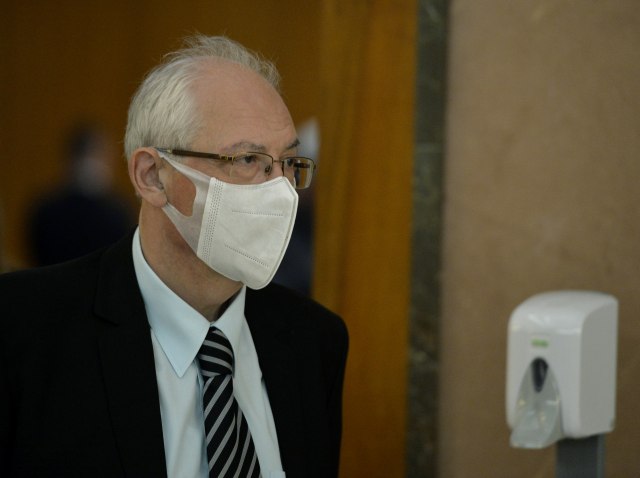 Kon: Za praznike kovid propusnice 24 sata