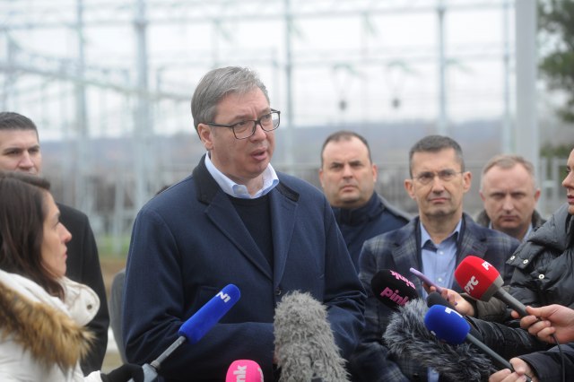 Vučić: 
