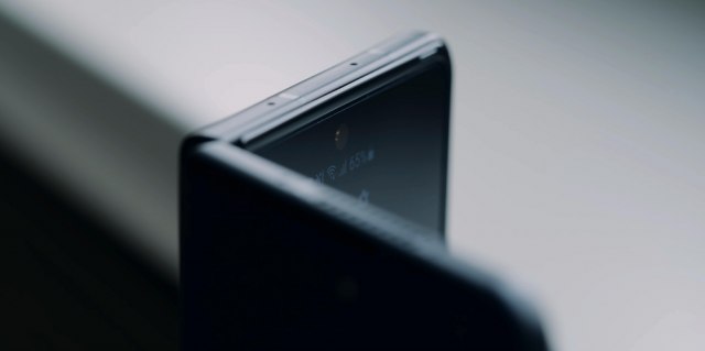 Samsung zamišlja telefon koji se dvostruko savija