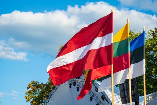 Media: Possible exclusion of the Baltic states from NATO?