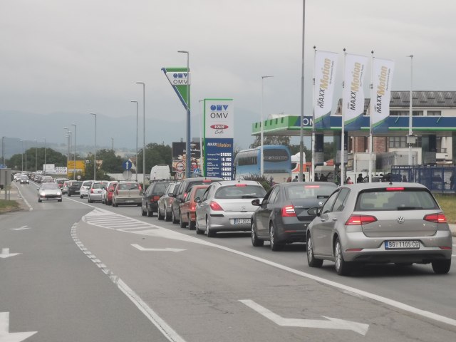 Kolaps u najavi: Velike saobraćajne gužve ponovo na obilaznici oko Čačka