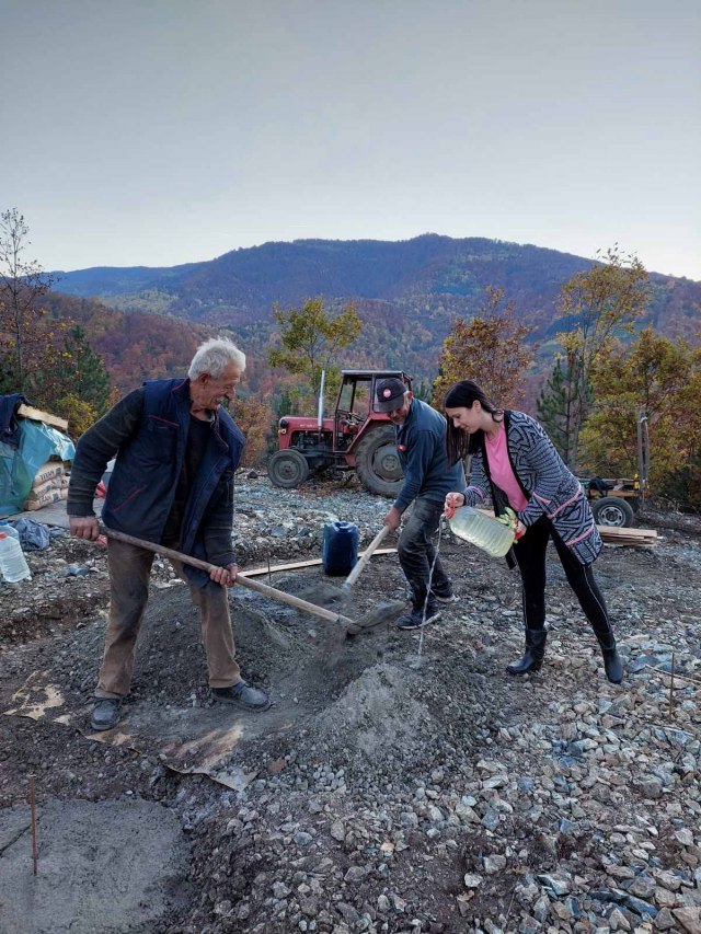 Čemerno - crvenim slovima upisano u našu ratnu istoriju: Rodoljubi ne daju da se zaboravi, grade Memorijalni park