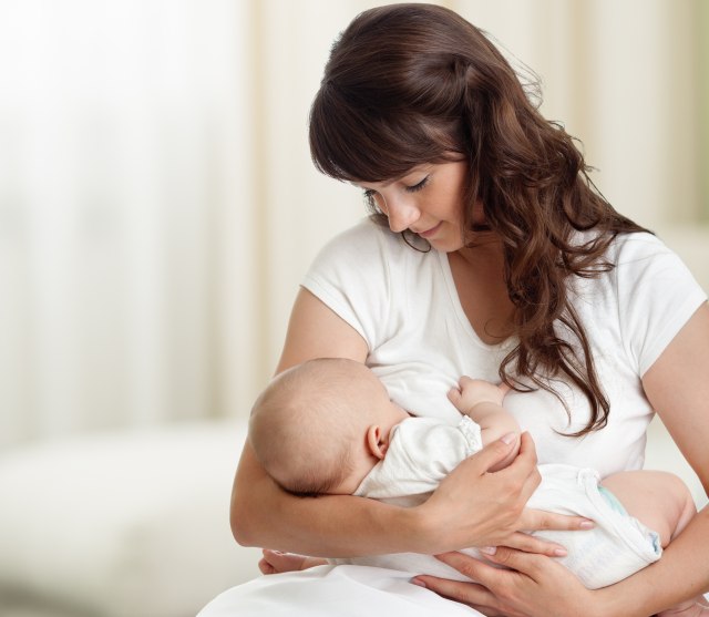 7 najčešćih mitova o dojenju