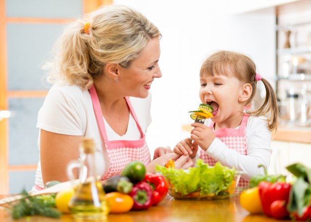 Mama otkrila kako uspeva lako da nagovori decu da jedu povræe