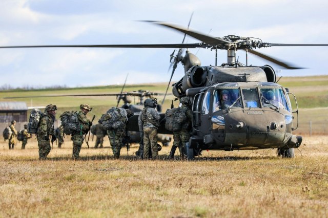 NATO stavljen u stanje pripravnosti