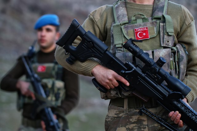 Would Turkey intervene militarily in Bosnia-Herzegovina? 