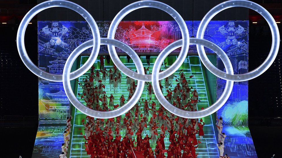 Zimske olimpijske igre u Kini: Upaljen plamen, sport u senci političkih napetosti