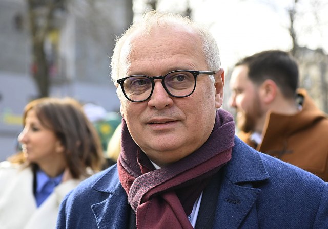 Od danas aktivan novi nalog na Tviteru - "Siæve011"