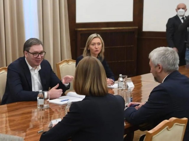 Vučić se sastao sa Primakovom, večeras sa Micotakisom FOTO