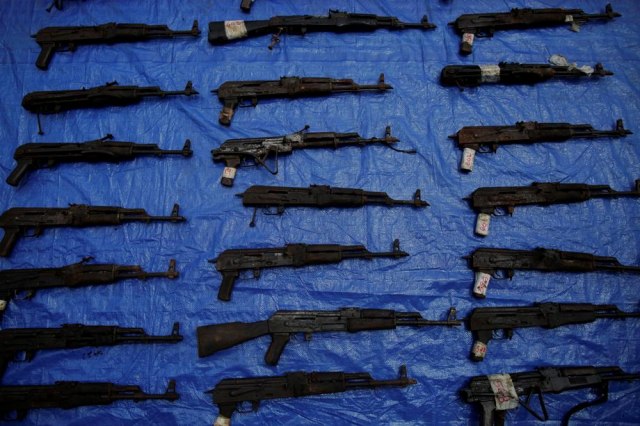 Na Kosovu više od 200.000 neregistrovanog oružja