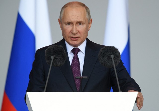 Putin: "Kako je to drugaèije od Kosova?" VIDEO