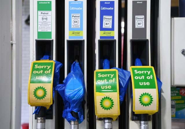 Potonule akcije BP-a: Britanci se povlače iz Rosnjefta - ceh 25 milijardi dolara?