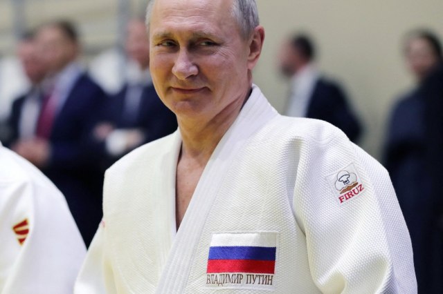 Putinu oduzet i crni pojas
