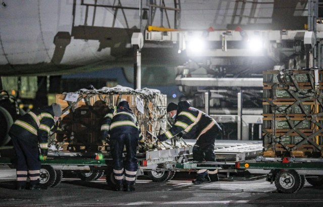How does the West deliver weapons to Ukraine? They have two routes