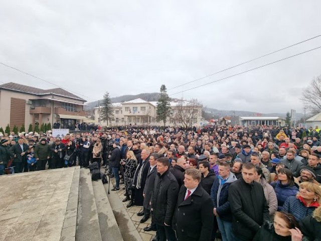 Vučić se obratio u Medveđi: 