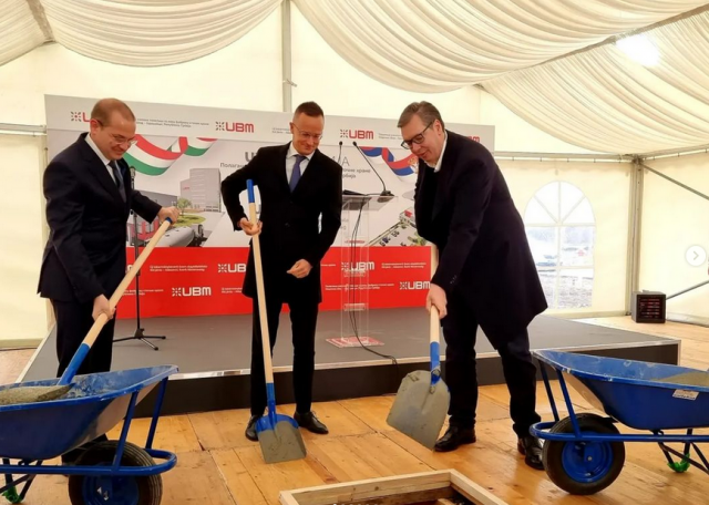 Vučić položio kamen temeljac fabrike u Šidu VIDEO