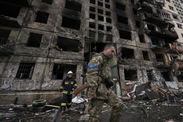 Russians occupied Kherson; Civilian apartment building in Kyiv hit in an air strike