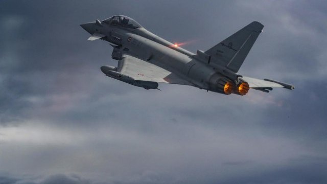Chinese fighter jets "set out" to meet advanced US F-35 fighter jets - Vimarsana News