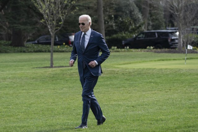 Biden arrives in Poland - emergency meetings