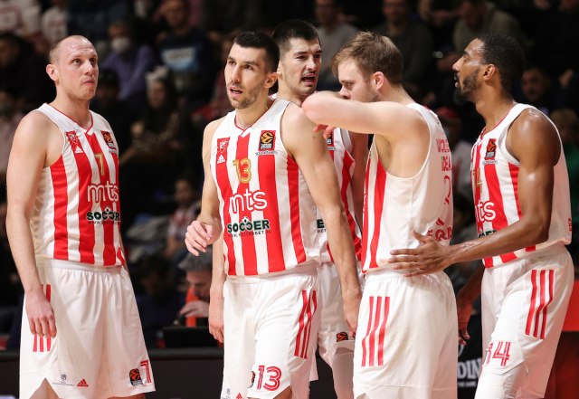 Zvezdina borba za Top 8 – tri gostovanja i Efes