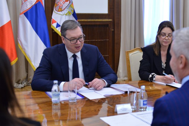 Vučić se sastao sa ministrom odbrane Italije FOTO