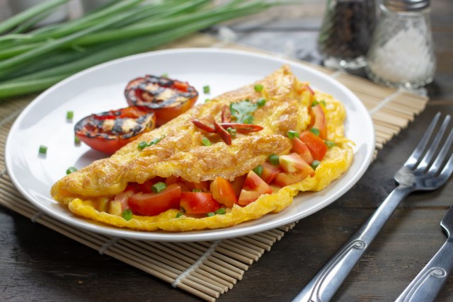 Koja je razlika između omleta i kajgane; ako stavite ovaj sastojak jelo će biti ukusnije