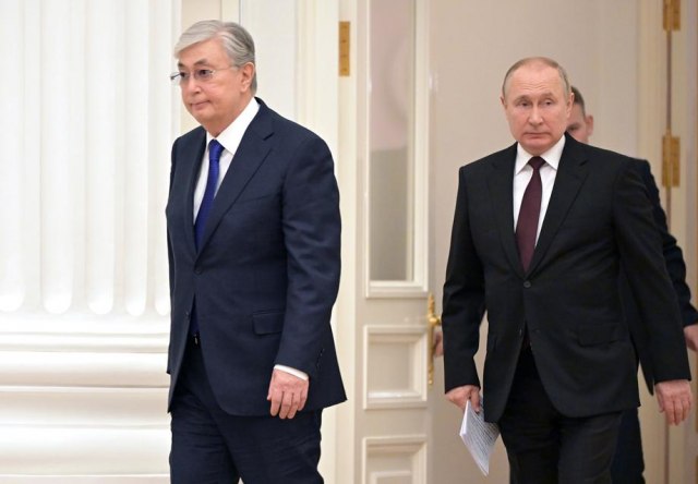 Putin i Tokajev: Važno postići sporazum o neutralnosti Ukrajine