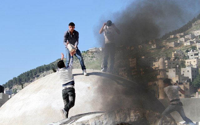 Palestinci zapalili jevrejsko svetilište na Zapadnoj Obali