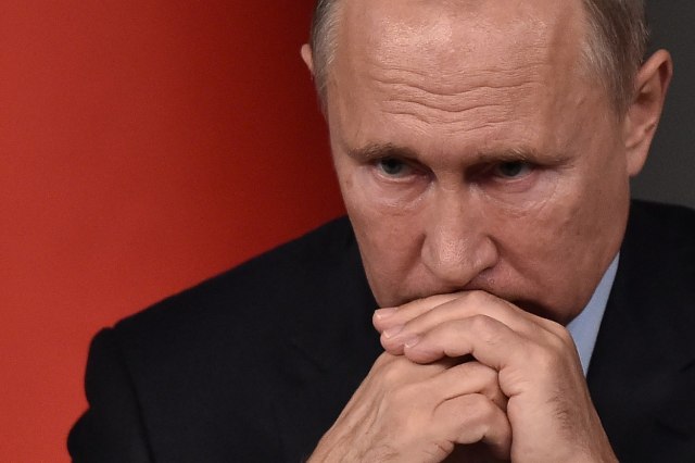 Putin otkrio: "Lièno sam èitao dokumenta o Kosovu"; "Tragièno"