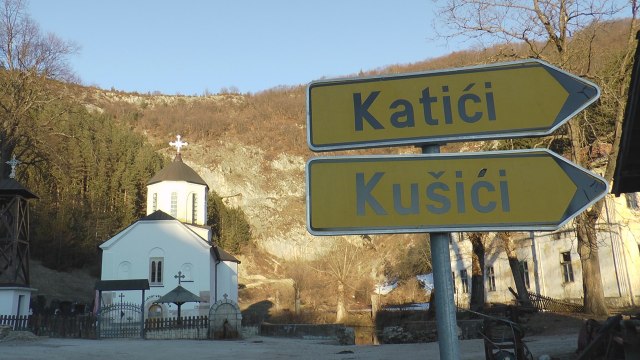Srpsko selo prepuno tajni: Meštani se plaše da uðu u vodenu peæinu gde je pronaðen kostur FOTO