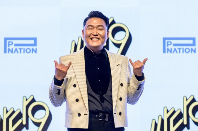 Vratio se Psy: Da li će novi album dostići slavu hita "Gangnam Style"? VIDEO