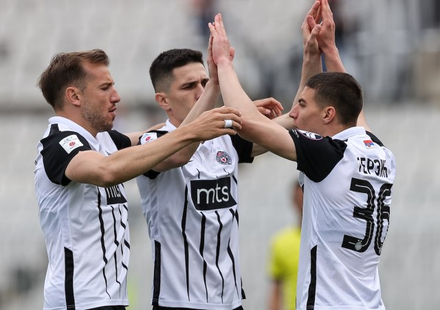 Rutinska pobeda Partizana – borba za titulu se nastavlja