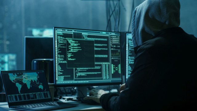 "Rusija organizovala sajber napade na poèetku rata"